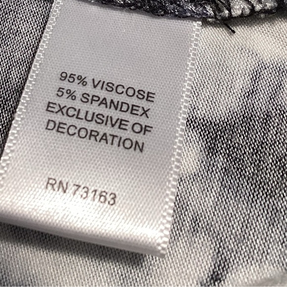 Spense Monochrome Abstract Pattern Top Size M - Picture 13 of 14